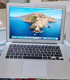 New Laptop Apple MacBook Air 2015 4GB Intel Core I5 SSD 128GB