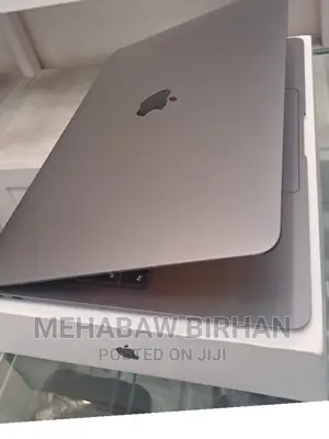 New Laptop Apple MacBook Air 16GB Intel Core I5 SSD 512GB
