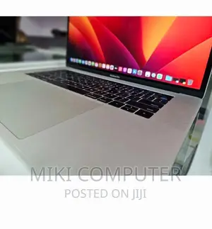 New Laptop Apple MacBook Pro 2017 16GB Intel Core i7 SSD 512GB