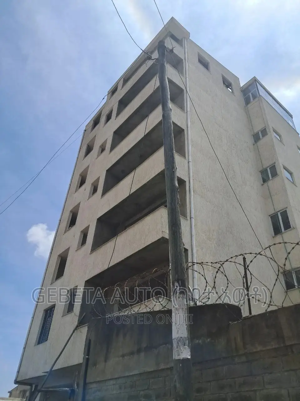 Furnished 8bdrm Apartment in Yoni Estate, Bole for sale