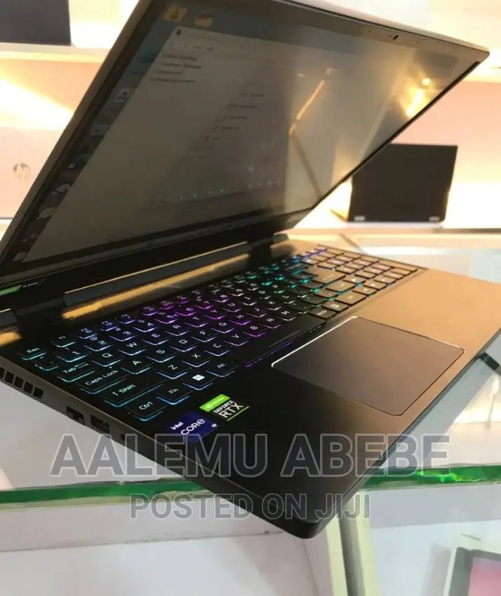 New Laptop Acer Predator Helios 300 16GB Intel Core I9 SSD 512GB