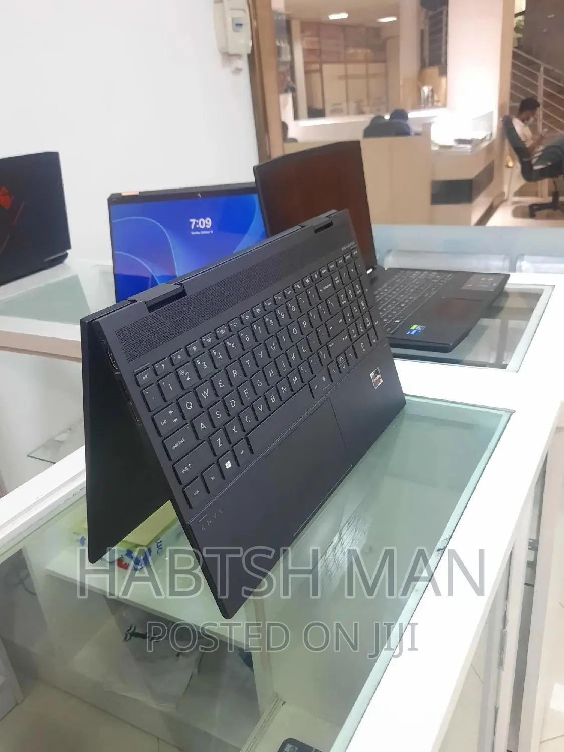 New Laptop HP Envy X360 16GB AMD Ryzen 7 SSD 512GB