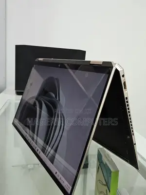 New Laptop HP Spectre 16GB Intel Core I7 SSD 512GB