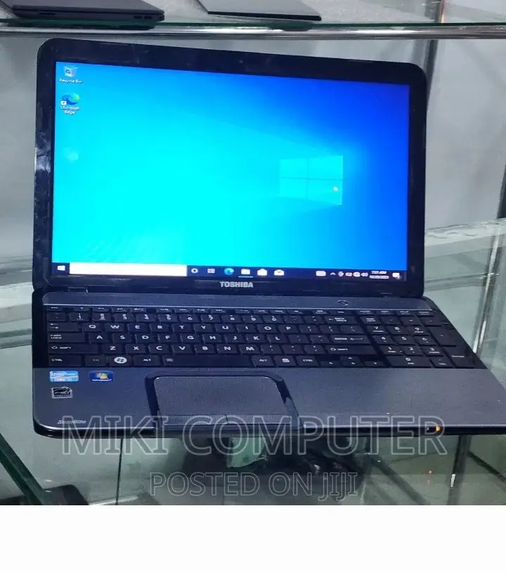 New Laptop Toshiba Satellite C55 8GB Intel Core I7 HDD 750GB
