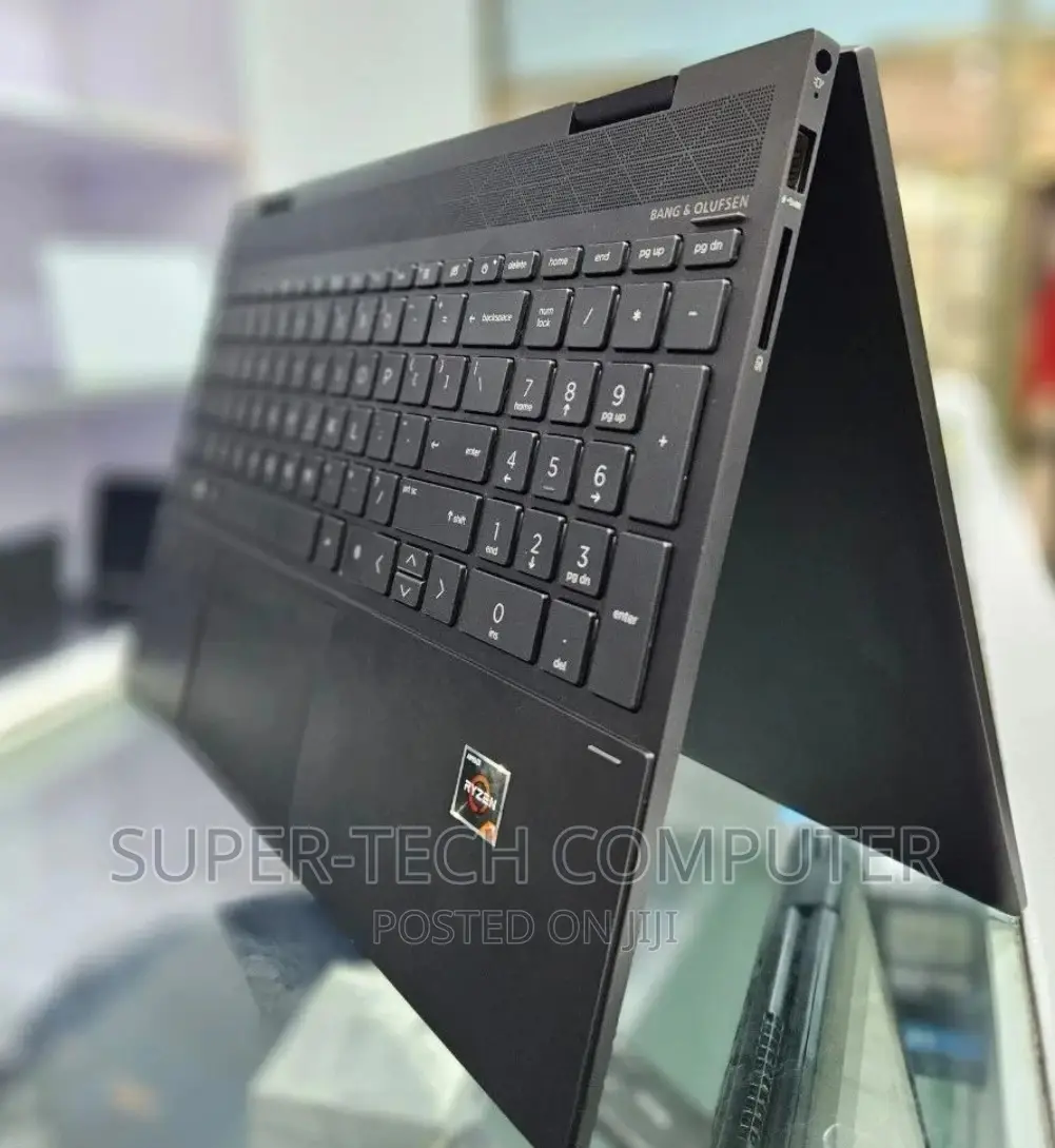 New Laptop HP Envy X360 16GB AMD Ryzen 7 SSD 512GB