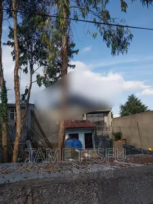 Furnished 2bdrm House in Yeka for sale