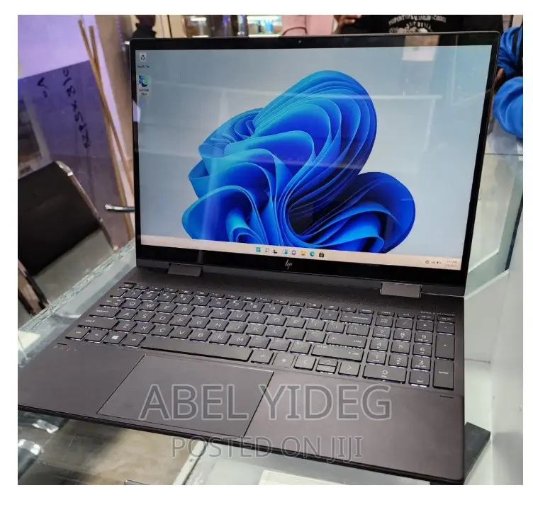 New Laptop HP Envy X360 16GB AMD Ryzen 7 SSD 512GB