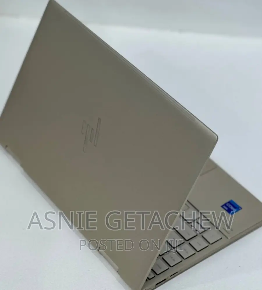 New Laptop HP Envy X360 8GB Intel Core I7 SSD 1T