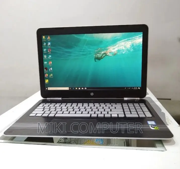 New Laptop HP Pavilion 15 8GB Intel Core I7 HDD 1T