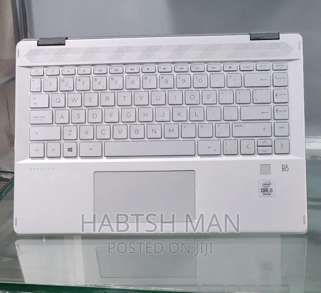 New Laptop HP Pavilion 14 8GB Intel Core i5 SSD 256GB