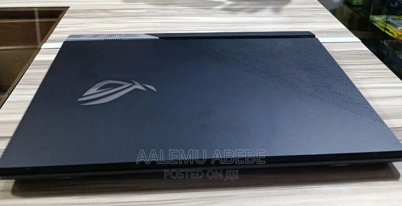 New Laptop Asus ROG Strix G15 32GB AMD Ryzen 9 SSD 1T