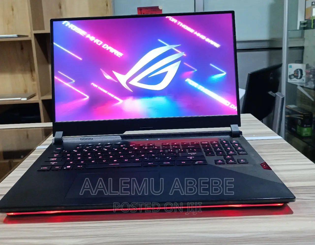 New Laptop Asus ROG Strix G15 32GB AMD Ryzen 9 SSD 1T