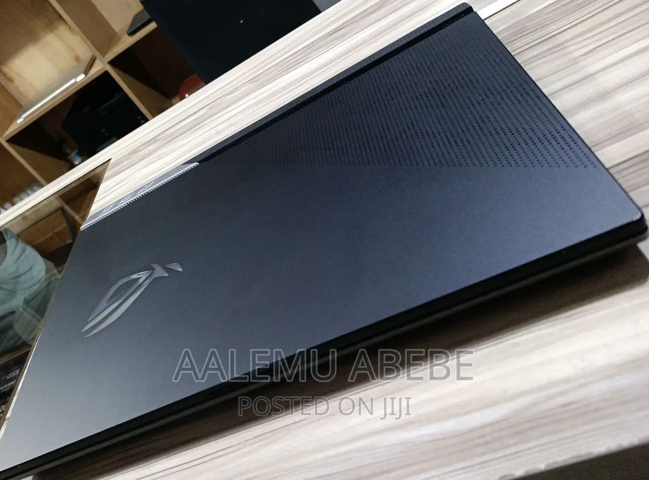 New Laptop Asus ROG Strix G15 32GB AMD Ryzen 9 SSD 1T