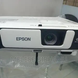 New Epson Eb-S41 Projector