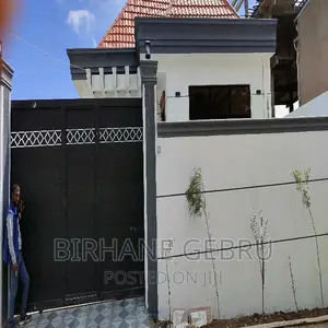 3bdrm Villa in Villa, Bole for rent