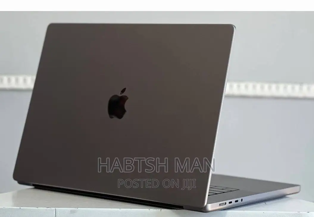 New Laptop Apple MacBook Pro 2021 M1 32GB Apple M1 Max SSD 512GB
