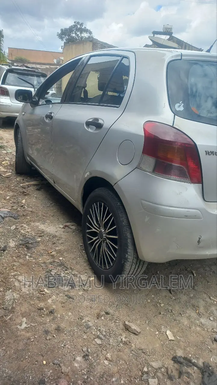Toyota Yaris 2006 Silver