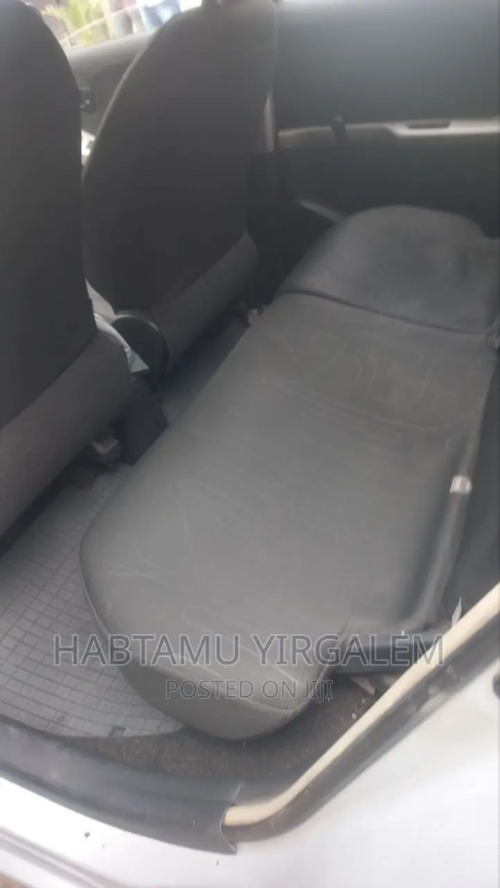 Toyota Yaris 2006 Silver