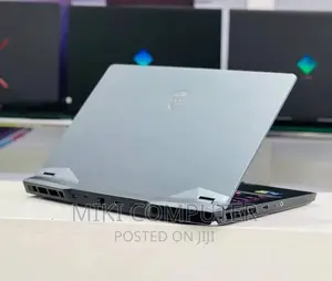 New Laptop MSI GE66 Raider 32GB Intel Core I5 SSD 1T