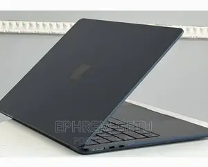 New Laptop Apple MacBook Air 2022 M2 8GB Apple M2 SSD 256GB