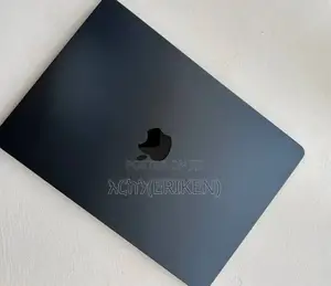 New Laptop Apple MacBook Air 2022 M2 8GB Apple M2 SSD 256GB