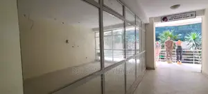 የሚከራይ ቢሮ አለ፣