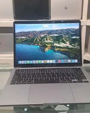New Laptop Apple MacBook Pro 2020 M1 8GB Intel Core I5 SSD 256GB