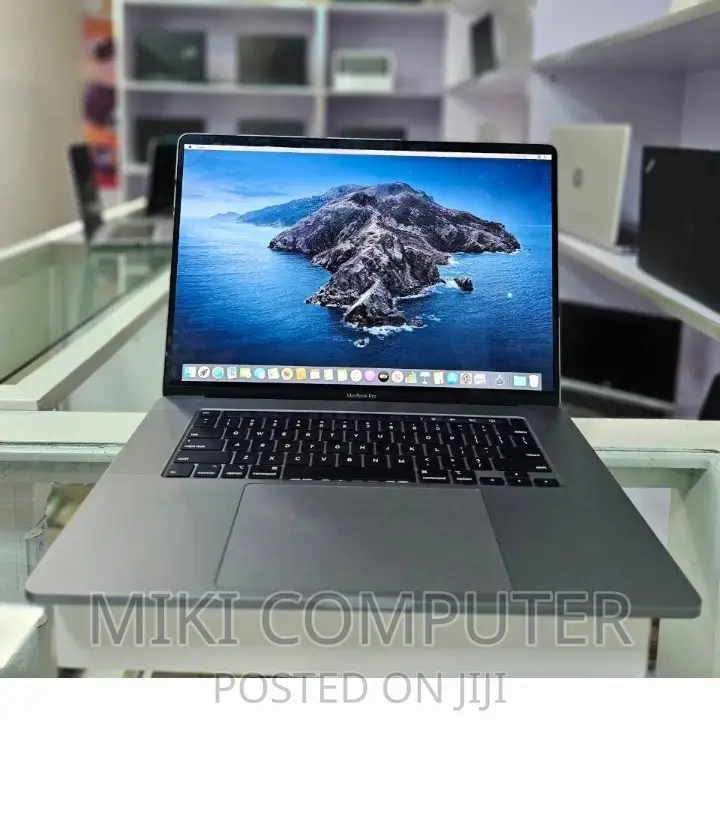 New Laptop Apple MacBook Pro 2019 16GB Intel Core I7 SSD 512GB
