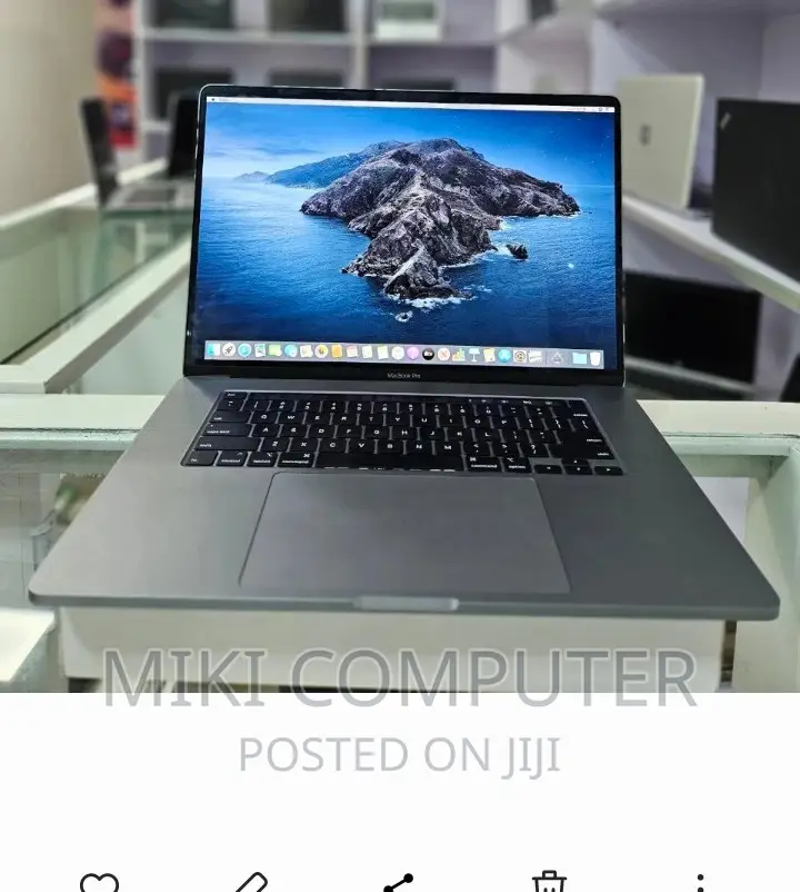 New Laptop Apple MacBook Pro 2019 16GB Intel Core I7 SSD 512GB