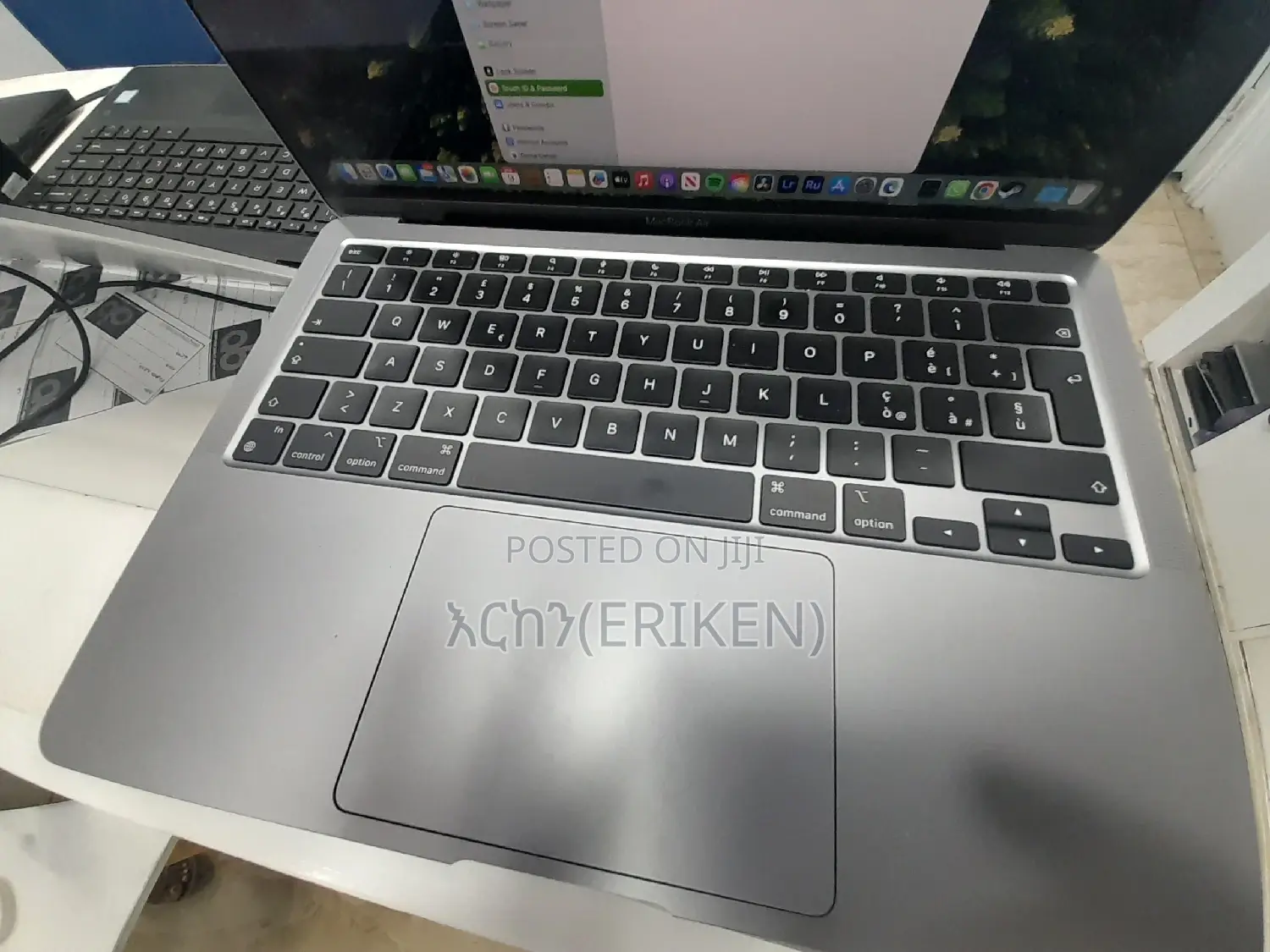 New Laptop Apple MacBook Air 2020 M1 8GB Apple M1 SSD 256GB