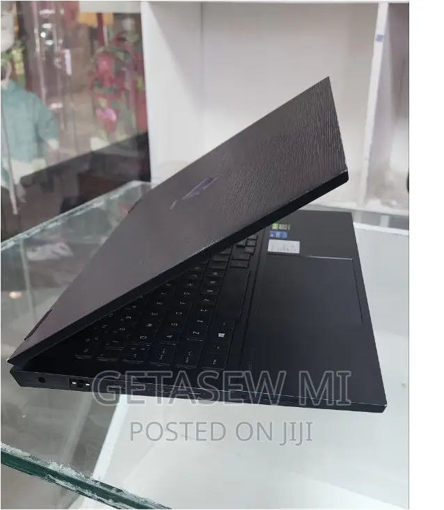 New Laptop HP Omen 16 16GB Intel Core I7 SSD 512GB