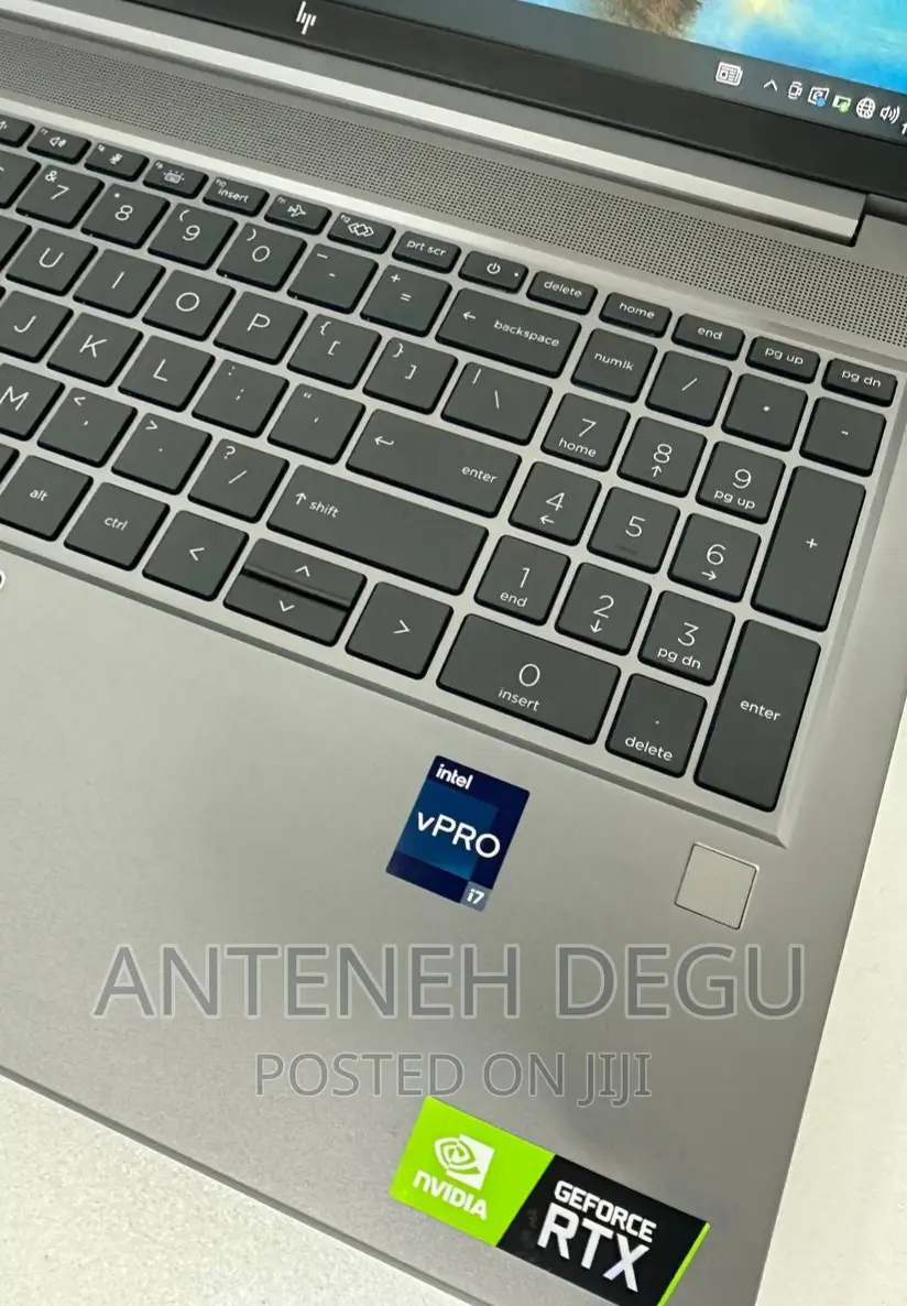 New Laptop HP ZBook Firefly 16inch G9 16GB Intel Core I7 SSD 512GB