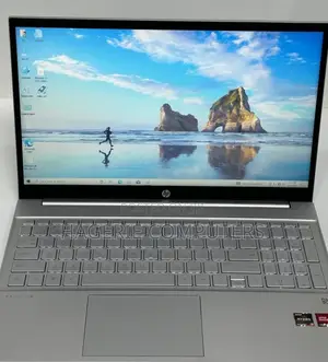 New Laptop HP Pavilion 15 8GB AMD Ryzen 5 SSD 512GB