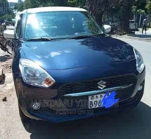 Suzuki Swift 2021 Blue