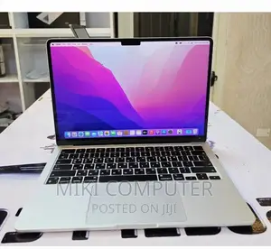 New Laptop Apple MacBook Air 2022 M2 8GB Intel SSD 256GB