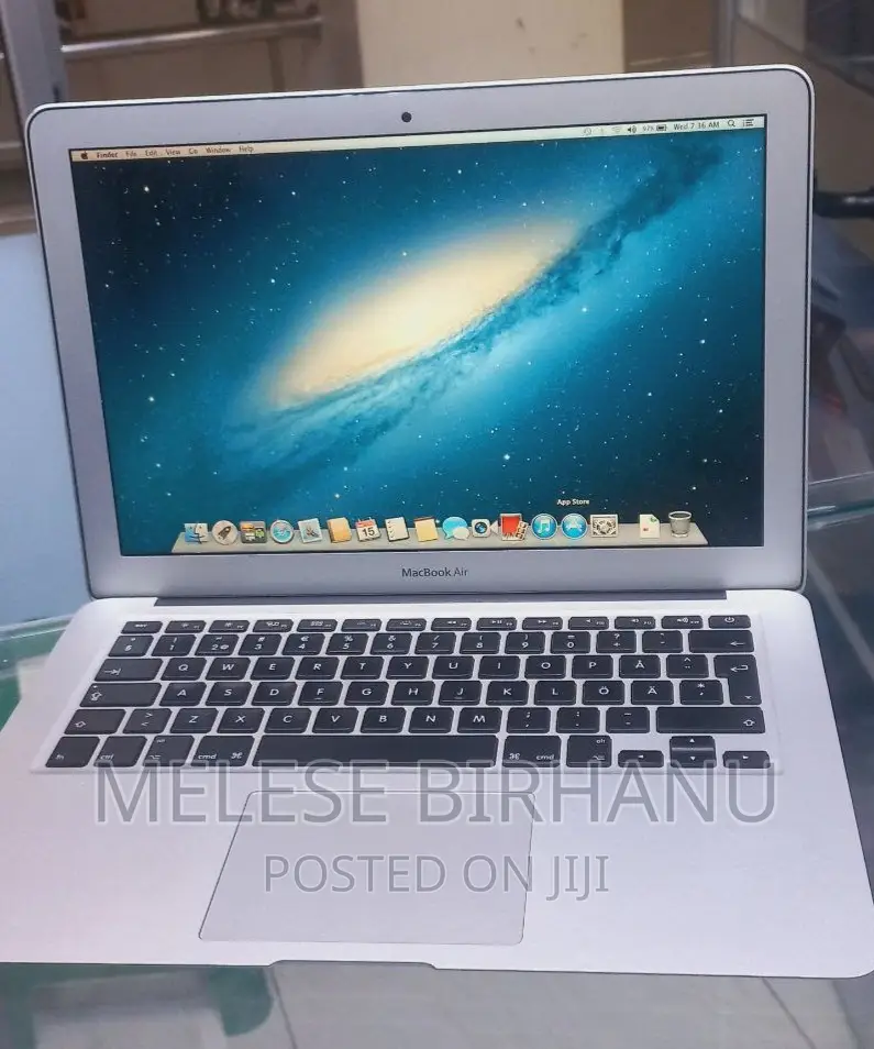 New Laptop Apple MacBook Air 2013 8GB Intel Core I5 SSD 128GB