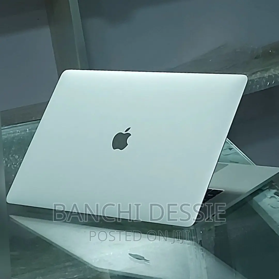 New Laptop Apple MacBook Pro 16GB Intel Core I7 SSD 512GB