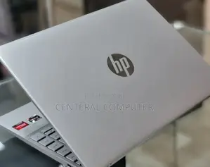 New Laptop HP Pavilion 13 8GB AMD Ryzen 5 SSD 512GB