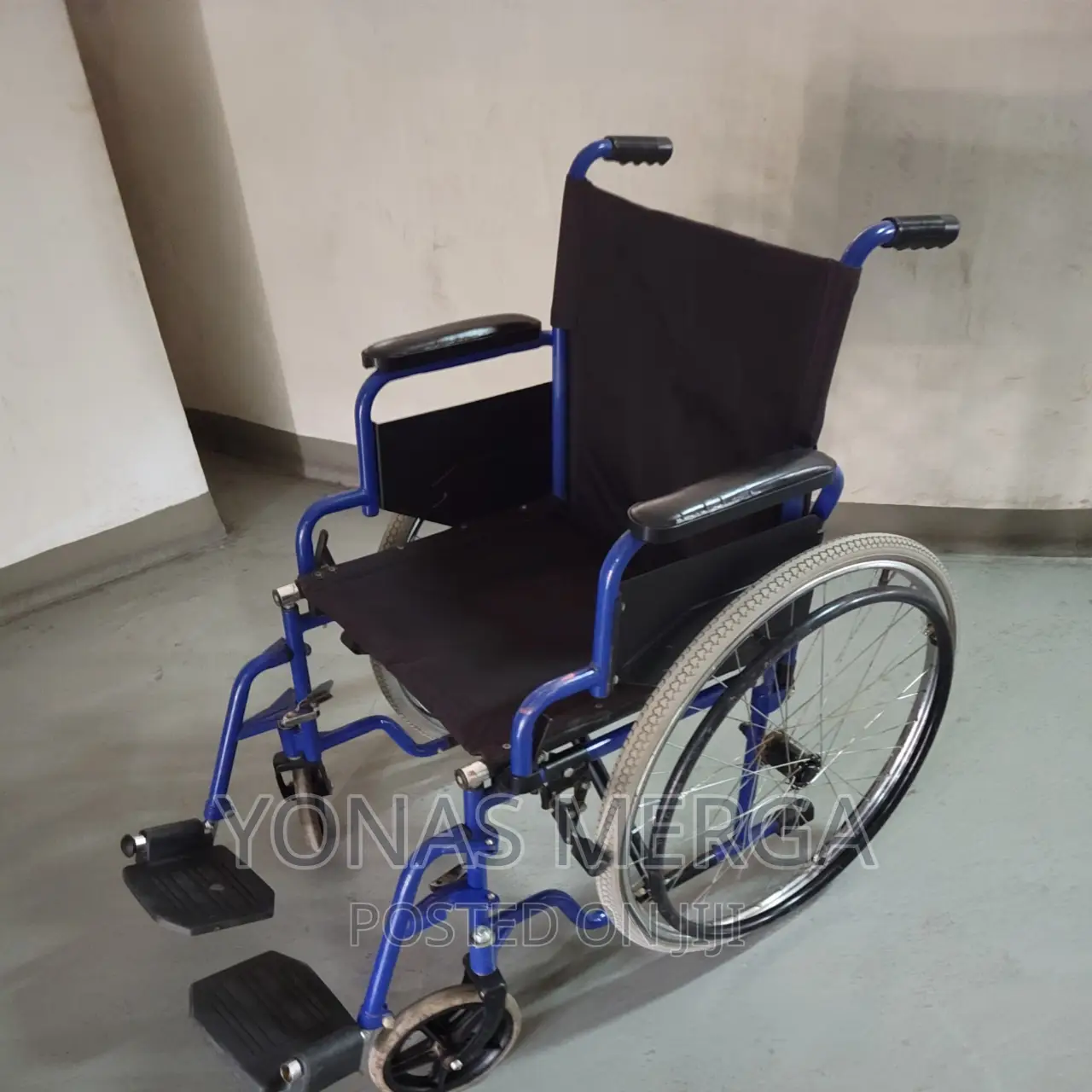 Wheelchair Used Lightweight Shopper Transit Wheelchair