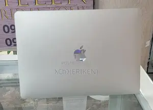 New Laptop Apple MacBook Pro 2017 8GB Intel Core I5 SSD 128GB