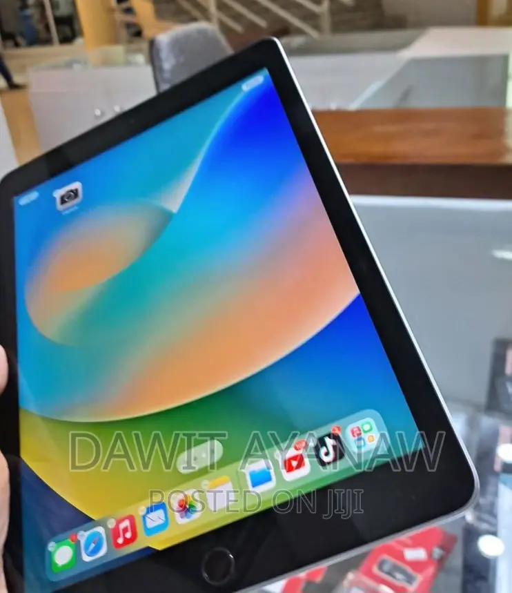 New Apple iPad Pro 11 (2021) 128 GB Silver