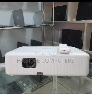 Brand New EPSON Co-W01 Model Projector