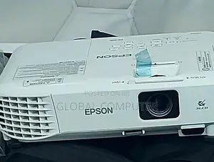 Brand New Epson Projector Eb S05 Model Projector