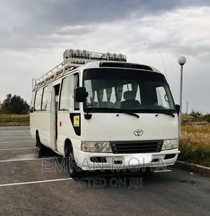 Toyota Hilux 2012 White