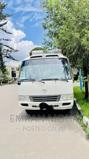 Toyota Hilux 2012 White