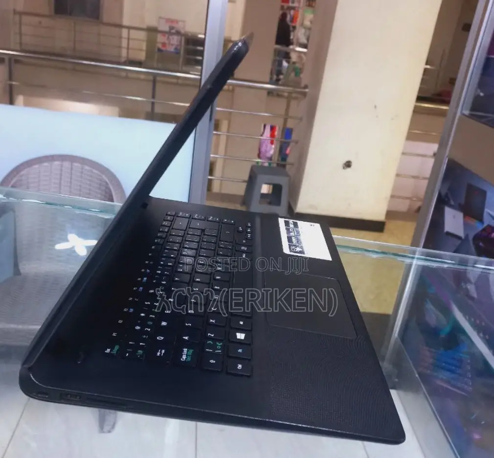 New Laptop Acer Aspire 5 4GB Intel HDD 500GB