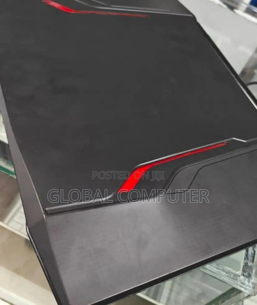 New Laptop 8GB Intel Core I5 SSD 256GB