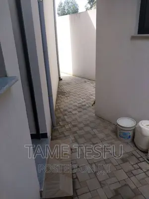 Furnished 3bdrm Villa in Yeka Kotobe for sale
