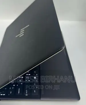 New Laptop HP Spectre X360 13 16GB Intel Core I7 SSD 512GB