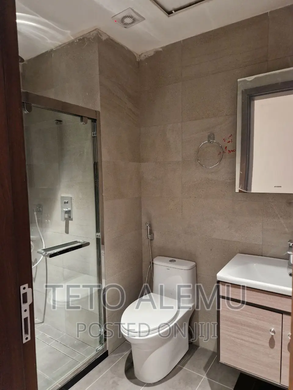 5bdrm House in House For Sale, Nifas Silk-Lafto for sale